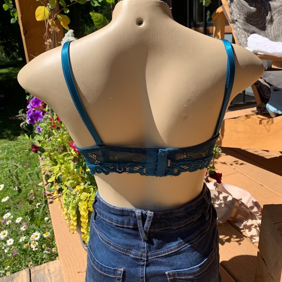 Bra Collection Sizes 36-C - Picture 9 of 9